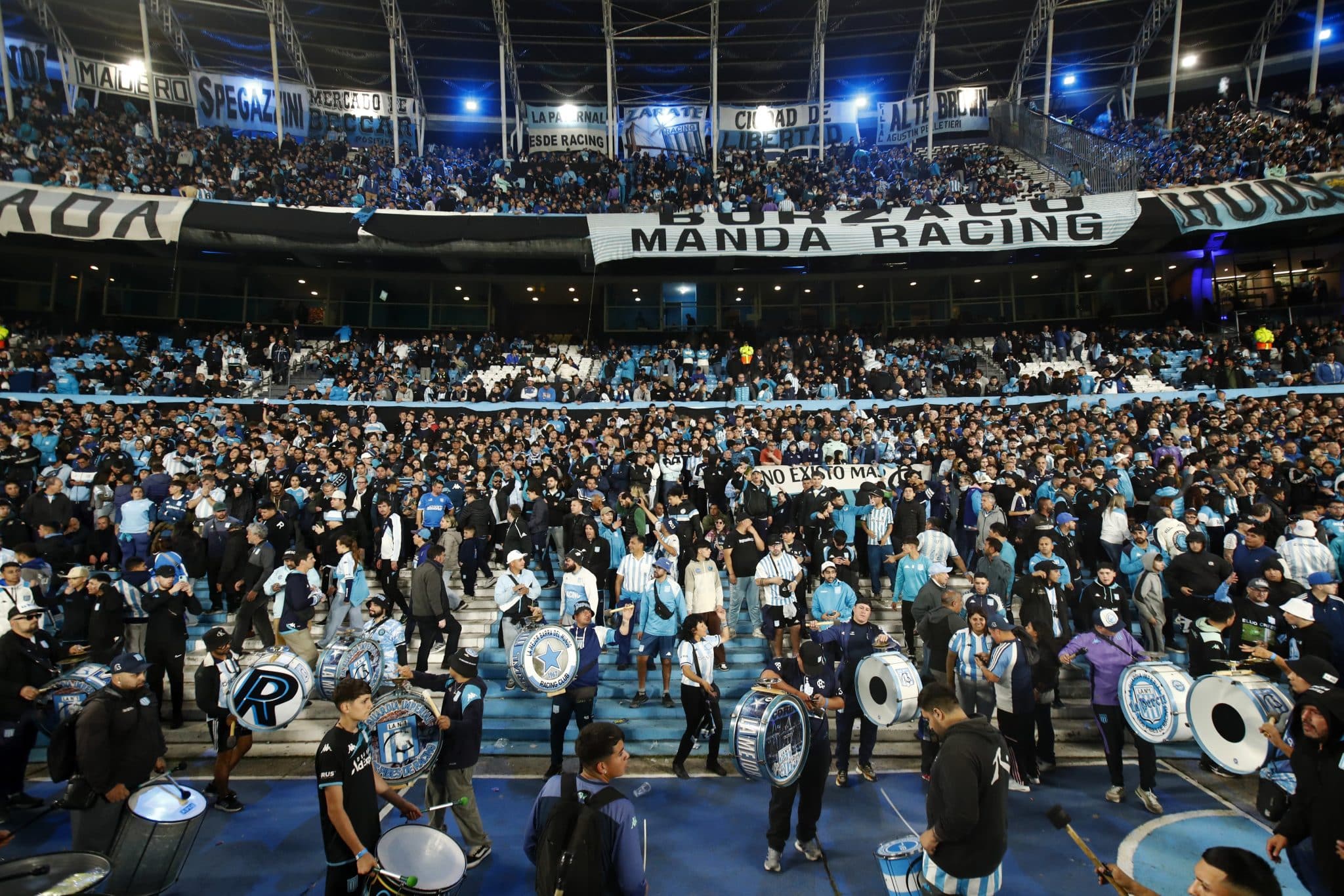 Recibimiento de Racing vs Flamengo: imágenes y videos. (Getty Images)