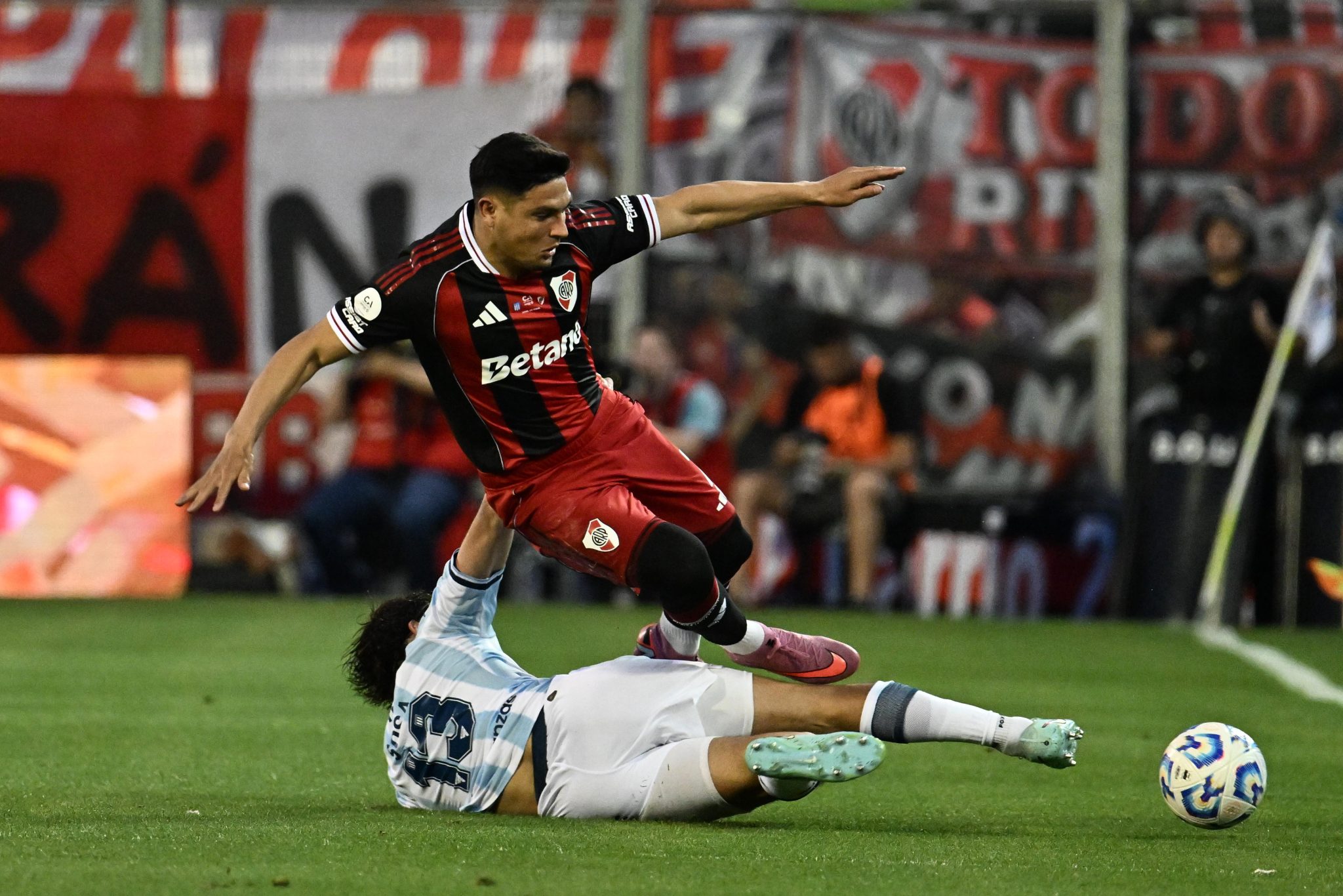 partidazo liga profesional river racing