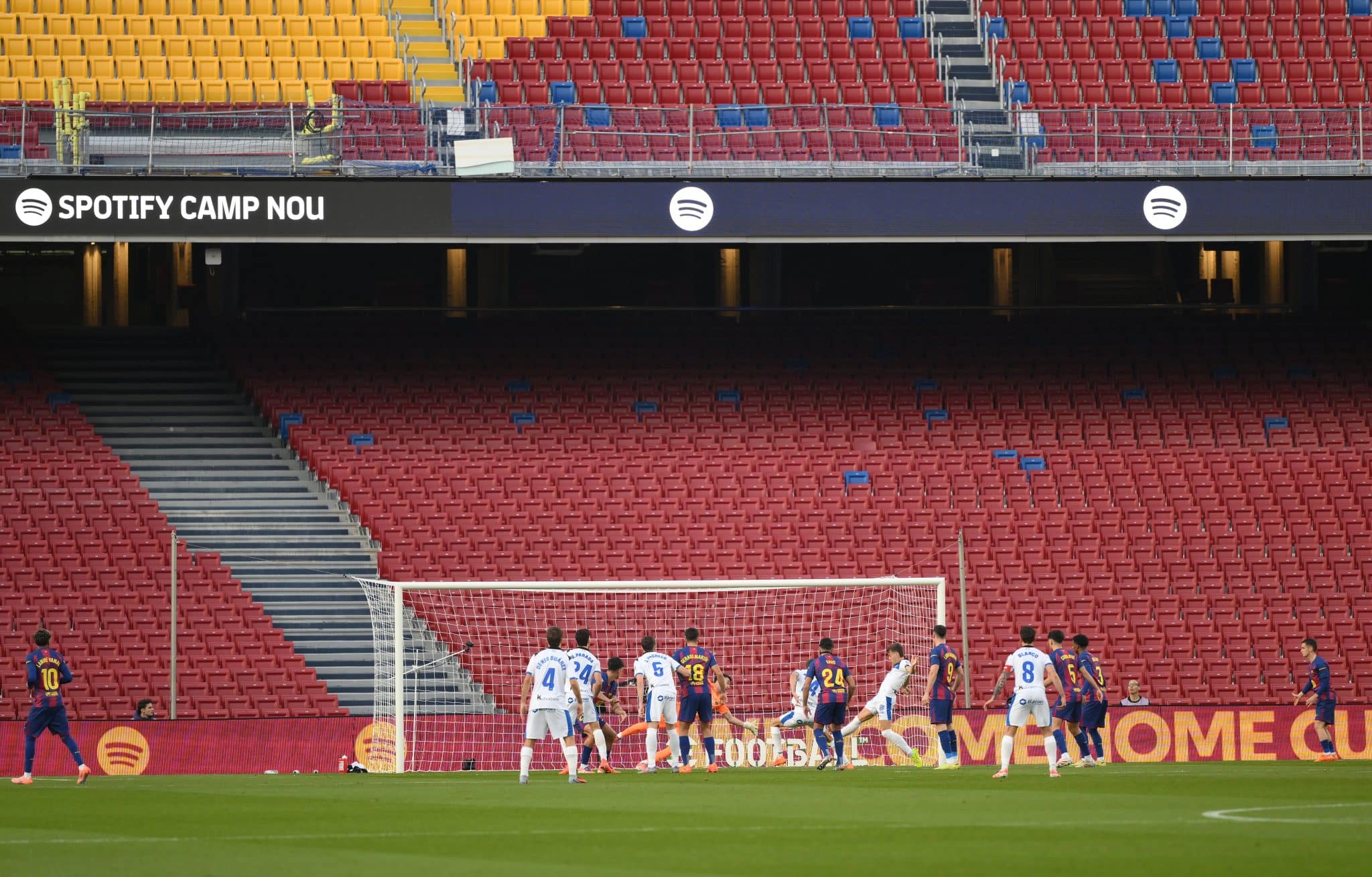 A los 45 segundos: Así fue el gol de Alavés ante Barcelona (Getty Images)