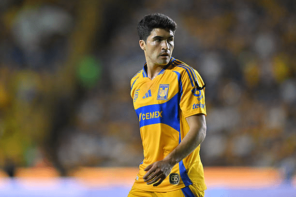 Nicolás Ibáñez con Tigres UANL en 2025