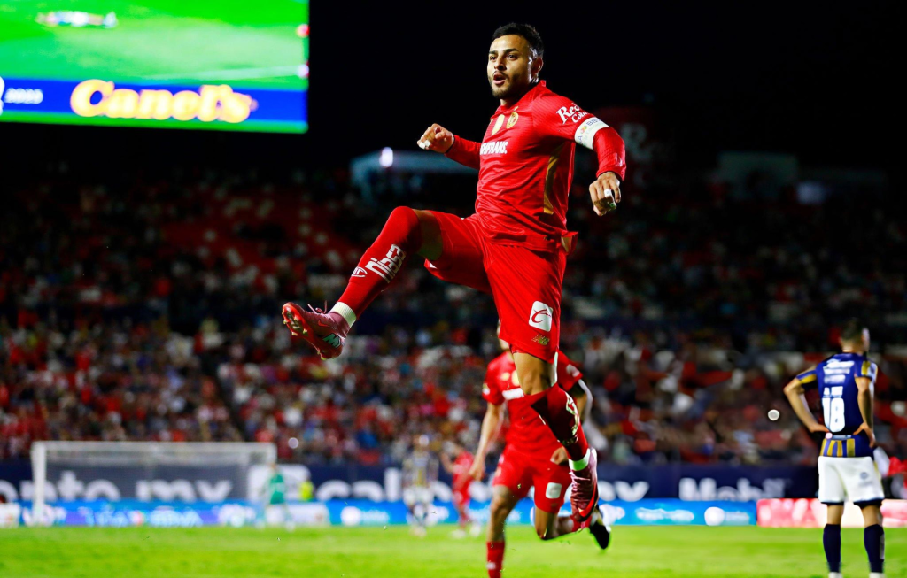 Alexis Vega con Toluca en 2025