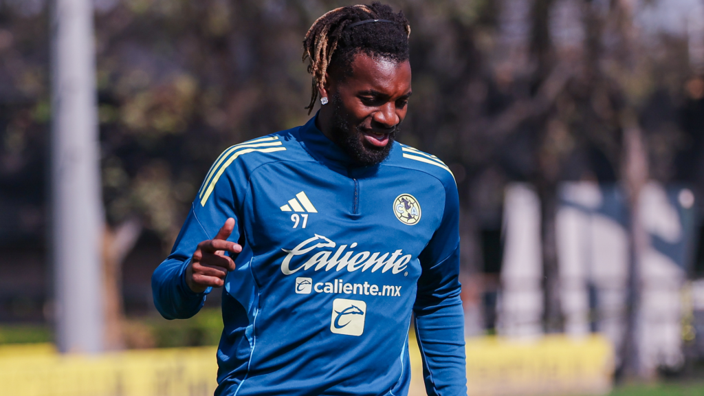 Allan Saint-Maximin con Club América en 2025