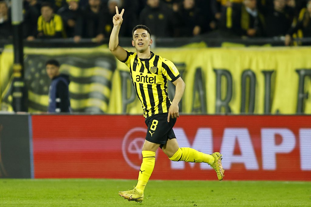 Colo Colo vs Peñarol (Photo by Ernesto Ryan/Getty Images)