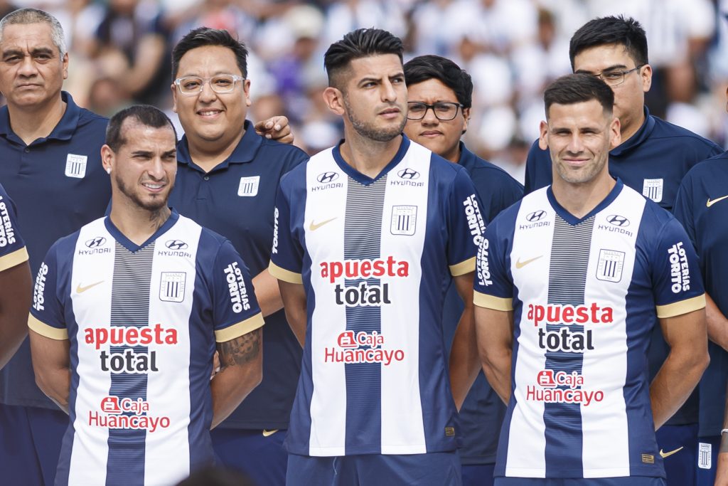 Alianza Lima llega en medio de problemas internos, antes de su duelo antes Lionel Messi. (Photo by Martín Fonseca/Eurasia Sport Images/Getty Images)