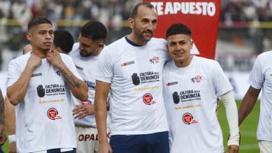 El primer grito oficial de Hernán Barcos con FC Cajamarca ante Juan Pablo II (Getty Images)