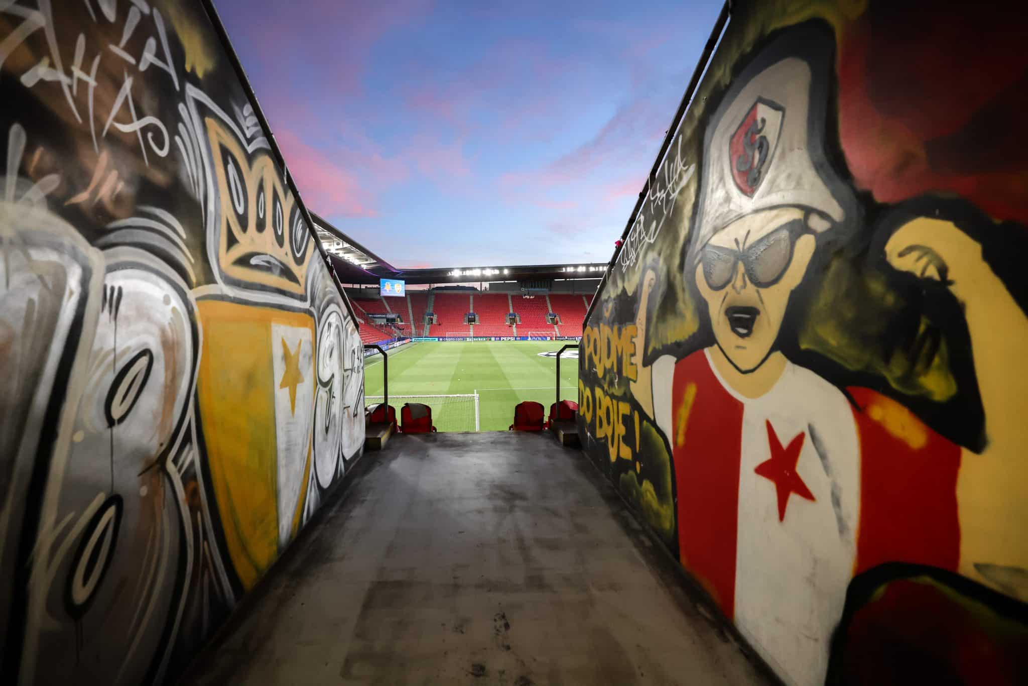 Slavia Praga rival Barcelona