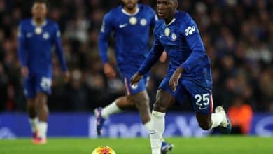 Moisés Caicedo: ¿Por qué no juega vs Manchester City en el Clásico del domingo? (Getty Images)