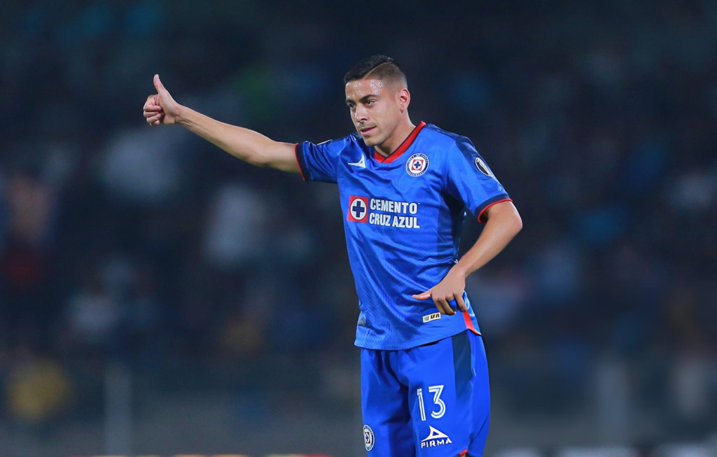Camilo Cándido con Cruz Azul en mayo de 2024