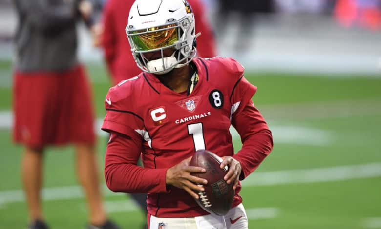 GLENDALE, ARIZONA - DECEMBER 26: Quarterback Kyler Murray #1 of the Arizona Cardinals runs a drill during warmups before the game against the San Francisco 49ers at State Farm Stadium on December 26, 2020 in Glendale, Arizona.