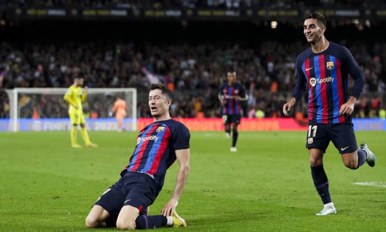BARCELONA, SPAIN - OCTOBER 20: Robert Lewandowski of FC Barcelona celebrates goal 2-0 with Ferran Torres of FC Barcelona during the La Liga Santander match between FC Barcelona v Villarreal at the Spotify Camp Nou on October 20, 2022 in Barcelona Spain