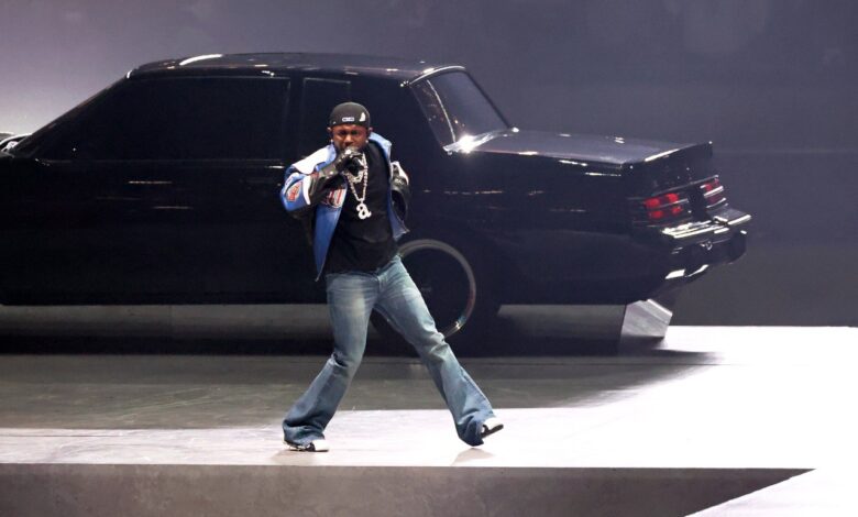 NEW ORLEANS, LOUISIANA - FEBRUARY 09: Kendrick Lamar performs onstage during Apple Music Super Bowl LIX Halftime Show at Caesars Superdome on February 09, 2025 in New Orleans, Louisiana.