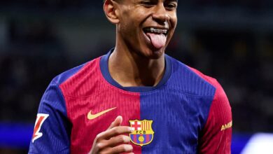 MADRID, SPAIN - OCTOBER 26: Lamine Yamal of FC Barcelona celebrates after scoring their side's third goal during the LaLiga match between Real Madrid CF and FC Barcelona at Estadio Santiago Bernabeu on October 26, 2024 in Madrid, Spain.