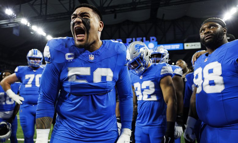 DETROIT, MICHIGAN - JANUARY 18: Offensive tackle Penei Sewell #58 of the Detroit Lions gives a speech in the team huddle prior to the NFC Divisional Playoff game against the Washington Commanders, at Ford Field on January 18, 2025 in Detroit, Michigan.