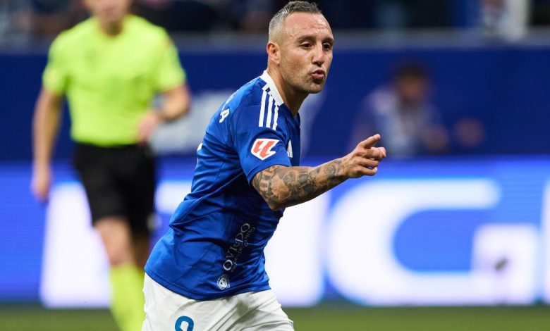 OVIEDO, SPAIN - JUNE 21: Santi Cazorla of Real Oviedo celebrates after scoring goal during the LaLiga Hypermotion Play Off FInal 2nd Leg match between Real Oviedo and CD Mirandes at Carlos Tartiere on June 21, 2025 in Oviedo, Spain.