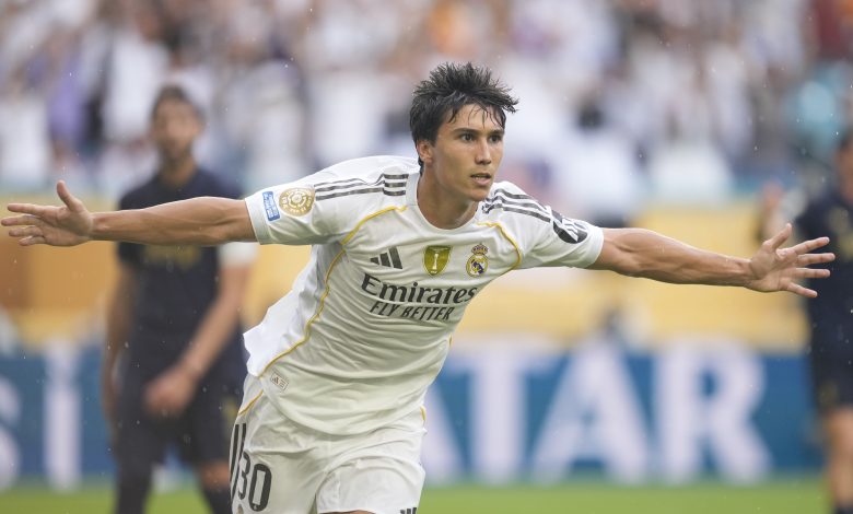MIAMI GARDENS, FLORIDA - JULY 1: Gonzalo Garcia right winger of Real Madrid and Spain celebrates after scoring his sides first goal during the FIFA Club World Cup 2025 round of 16 match between Real Madrid CF and Juventus Turin at Hard Rock Stadium on July 1, 2025 in Miami Gardens, United States.