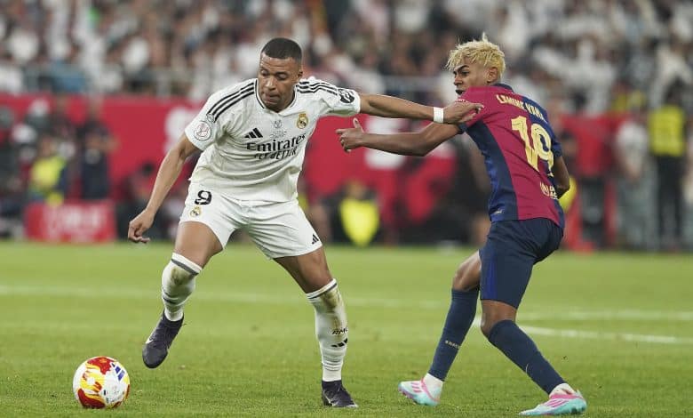 LA LIGA ABROAD - Seville, Spain - April 26: Kylian Mbappe of Real Madrid CF and Lamine Yamal of FC Barcelona battle for the ball during the Copa del Rey Final macht between FC Barcelona and Real Madrid at Estadio de La Cartuja on April 26, 2025 in Seville, Spain.