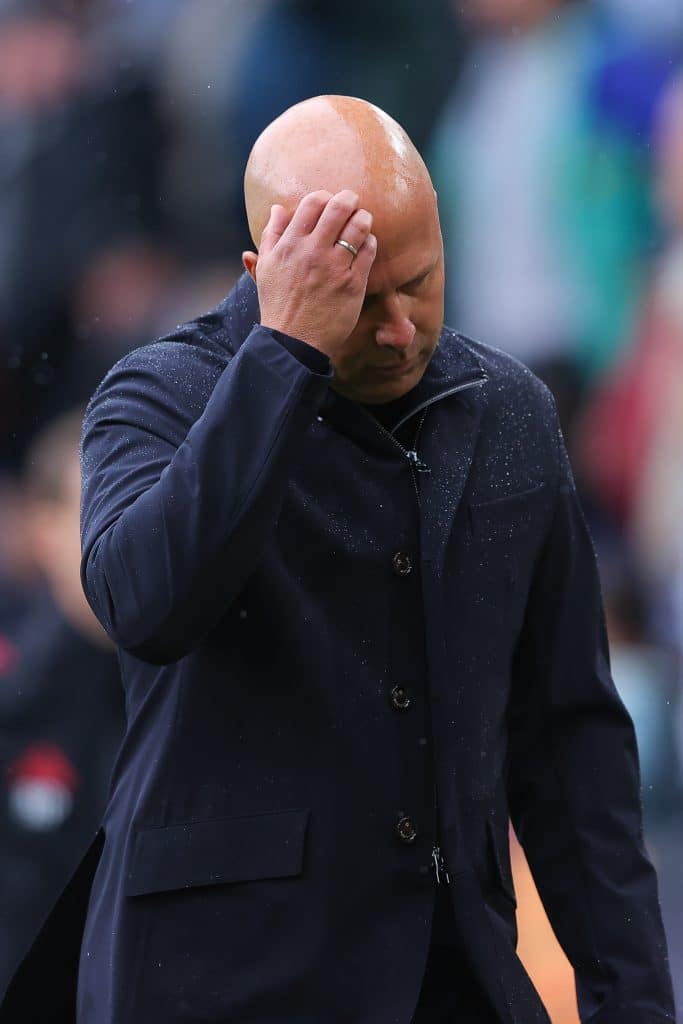 BURNLEY, ENGLAND - SEPTEMBER 14: Arne Slot, head coach of Liverpool, looks dejected during the Premier League match between Burnley and Liverpool at Turf Moor on September 14, 2025 in Burnley, England.