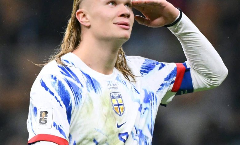 Norway's captain #09 Erling Braut Haaland celebrates scoring his team's second goal during the FIFA World Cup 2026 European qualification football match between Italy and Norway, at the San Siro Stadium, in Milan, on November 16, 2025.