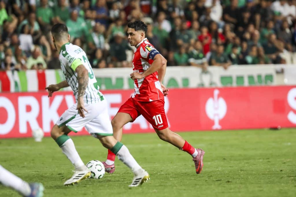 Nadiem Amiri of Mainz attacks with the ball. Omonoia plays against Mainz for the League Phase of the UEFA Conference League at GSP Stadium in Nicosia, Cyprus, on October 2, 2025.