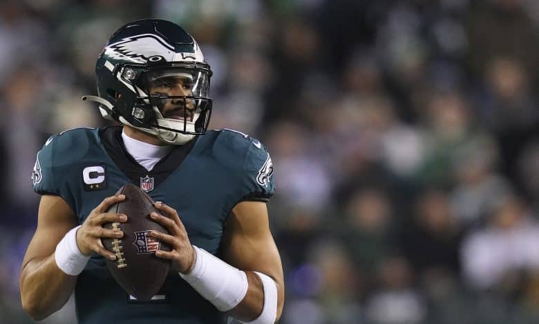 HILADELPHIA, PA - JANUARY 21: Jalen Hurts #1 of the Philadelphia Eagles looks to pass against the New York Giants during the NFC Divisional Playoff game at Lincoln Financial Field on January 21, 2023 in Philadelphia, Pennsylvania. (