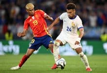 STUTTGART, GERMANY - JUNE 05: Desire Doue of France is challenged by Lamine Yamal of Spain during the UEFA Nations League 2025 semifinal match between Spain and France at Stuttgart Arena on June 05, 2025 in Stuttgart, Germany.