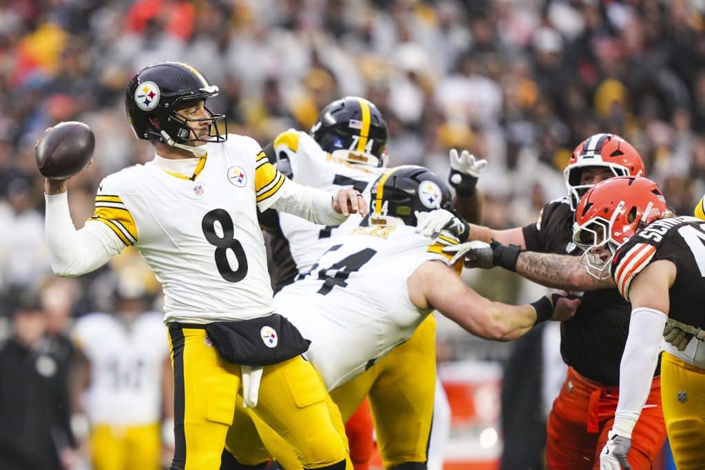 CLEVELAND, OHIO - DECEMBER 28: Aaron Rodgers #8 of the Pittsburgh Steelers throws the ball during an NFL football game against the Cleveland Browns at Huntington Bank Field on December 28, 2025 in Cleveland, Ohio.
