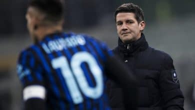 STADIO GIUSEPPE MEAZZA, MILAN, ITALY - 2026/01/04: Cristian Chivu (R), head coach of FC Internazionale, looks on next to Lautaro Martinez of FC Internazionale during the Serie A football match between FC Internazionale and Bologna FC. FC Internazionale won 3-1 over Bologna FC.