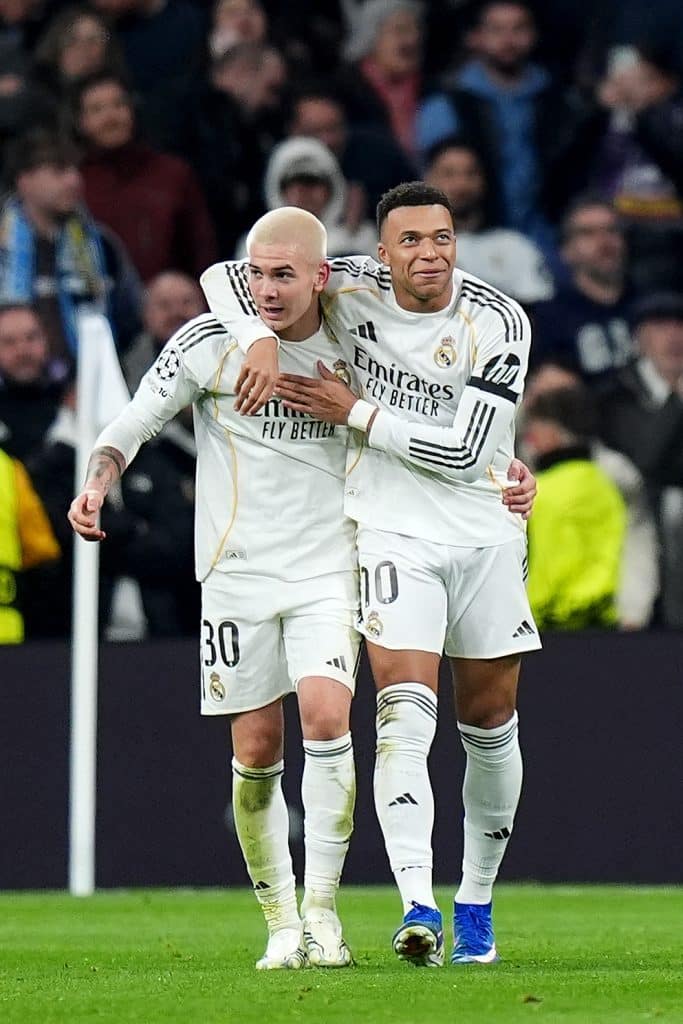 MADRID, SPAIN - JANUARY 20: Franco Mastantuono of Real Madrid celebrates scoring his team's third goal alongside Kylian Mbappe during the UEFA Champions League 2025/26 League Phase MD7 match between Real Madrid C.F. and AS Monaco at Estadio Santiago Bernabeu on January 20, 2026 in Madrid, Spain.