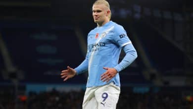 MANCHESTER, ENGLAND - NOVEMBER 02: Erling Haaland of Manchester City celebrates after scoring their first goal during the Premier League match between Manchester City and Bournemouth at Etihad Stadium on November 02, 2025 in Manchester, England.