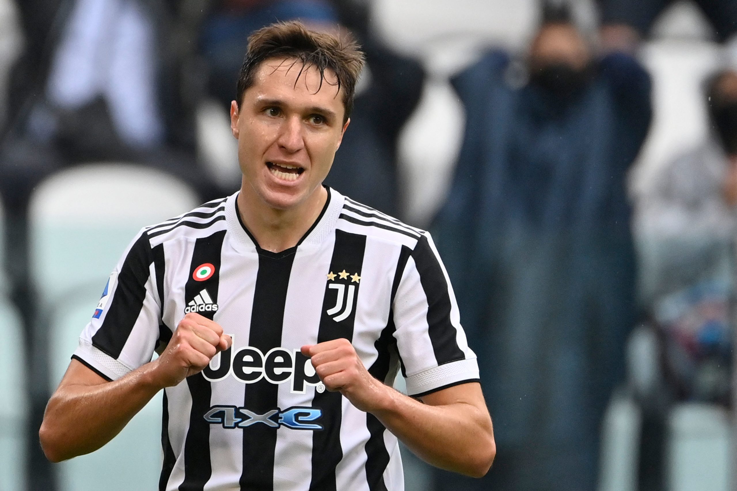 Juventus oferece dois jogadores para fechar com Federico Chiesa, joia da Fiorentina