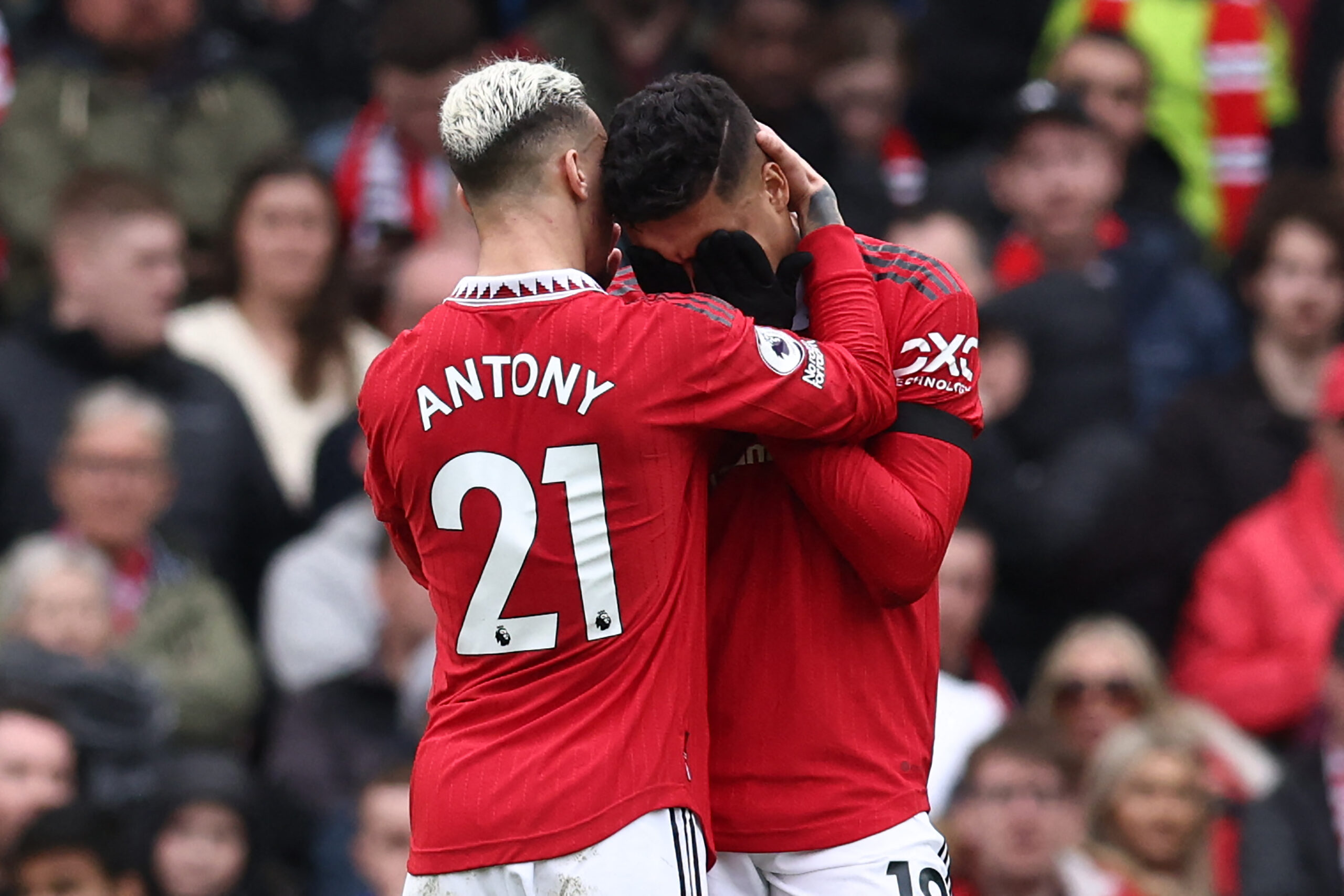 Casemiro marca no fim e garante empate do Manchester United no Campeonato  Inglês