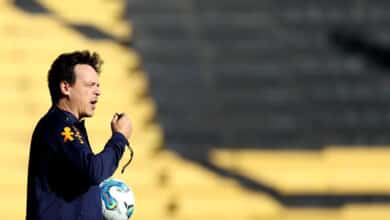 Fernando Diniz em treinamento pela Seleção - Vitor Silva / CBF