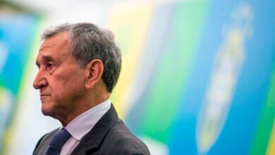 Parreira foi o treinador da seleção brasileira na Copa do Mundo de 1994 - DOUGLAS SHINEIDR/AFP via Getty Images