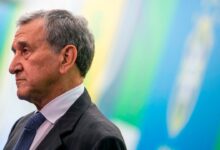 Parreira foi o treinador da seleção brasileira na Copa do Mundo de 1994 - DOUGLAS SHINEIDR/AFP via Getty Images