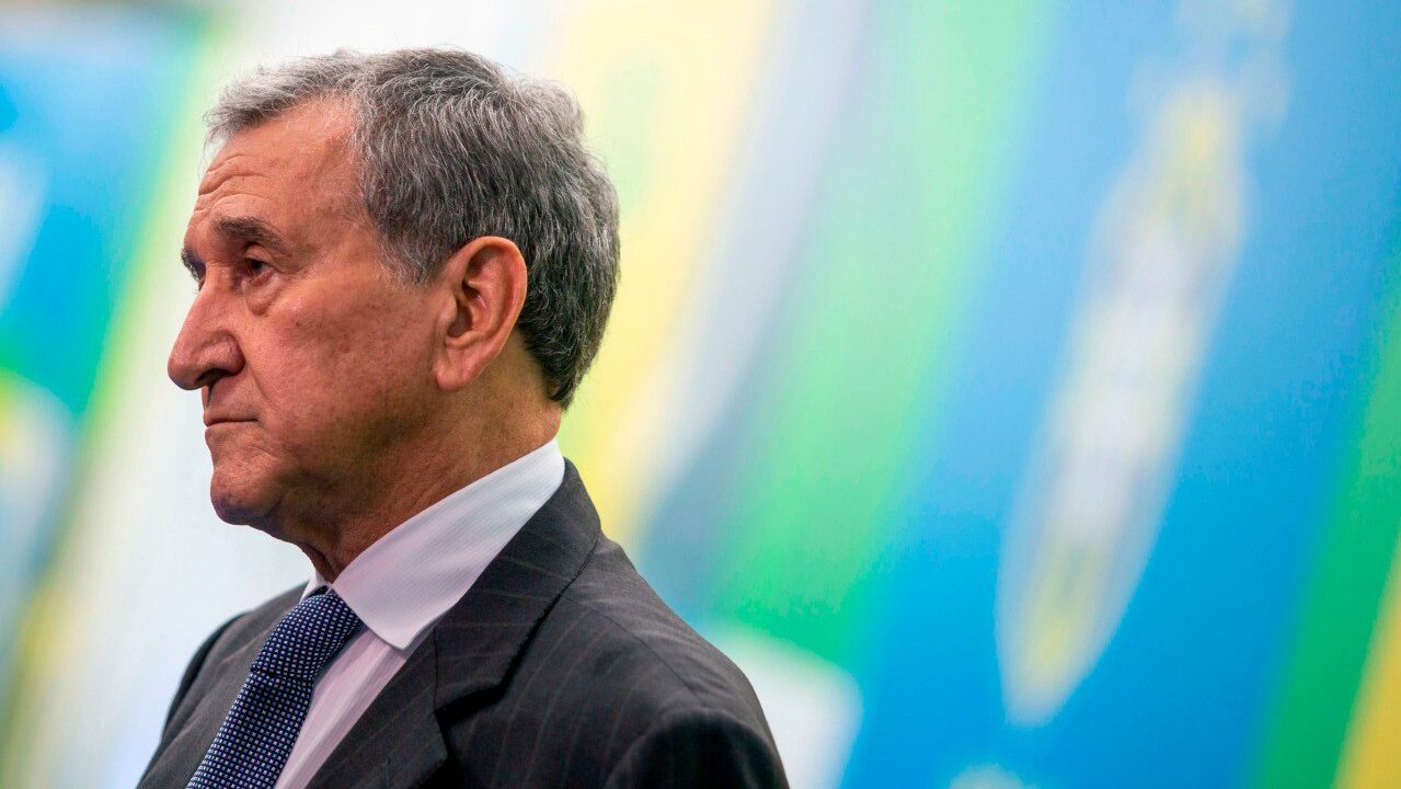 Parreira foi o treinador da seleção brasileira na Copa do Mundo de 1994 - DOUGLAS SHINEIDR/AFP via Getty Images
