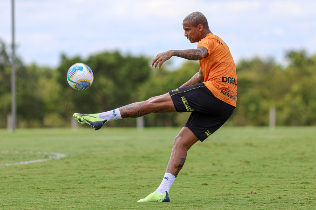 Deyverson no Galo: confira números da carreira do novo centroavante do Atlético-MG