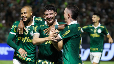 Elenco Palmeiras comemorando gol 2024