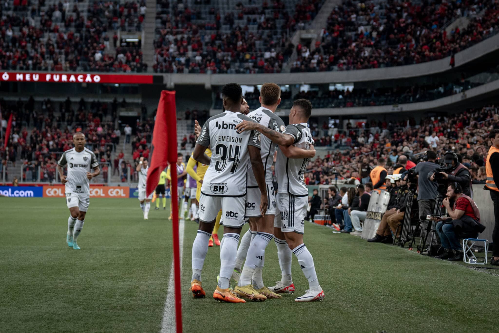 Jemerson em jogo do Atlético-MG contra o Athletico-PR