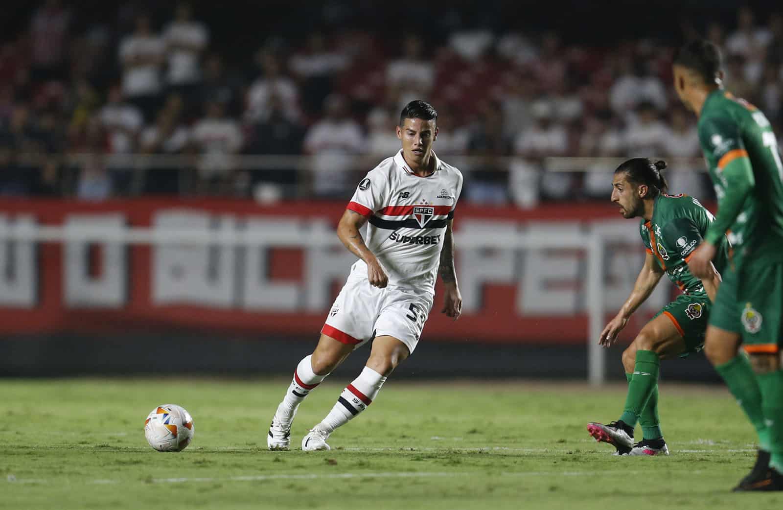 James Rodríguez em jogo do São Paulo
