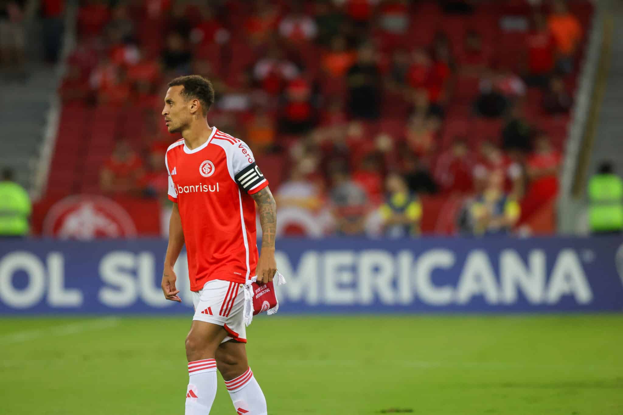 Alan Patrick em jogo pelo Inter