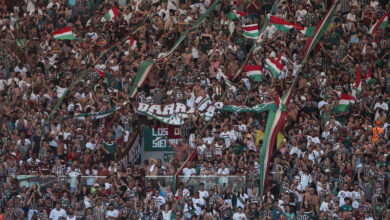 Torcida Fluminense no clássico contra o Vasco