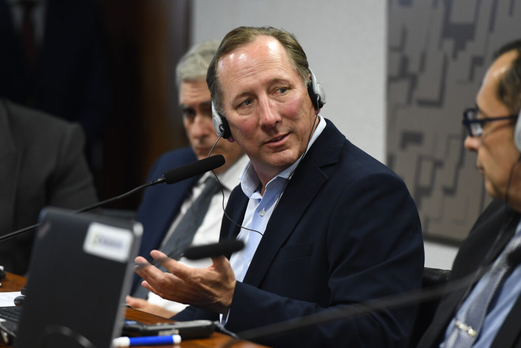 Textor prestou depoimento na CPI do Senado