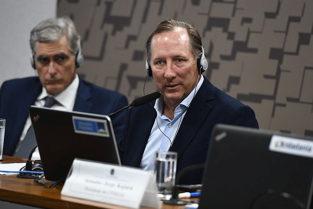 Textor prestou depoimento na CPI do Senado