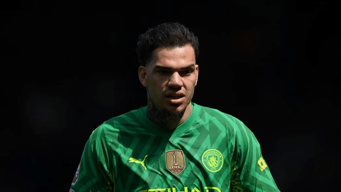 Ederson pelo Manchester City