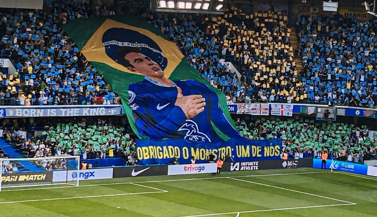 Thiago Silva é homenageado em despedida do Chelsea