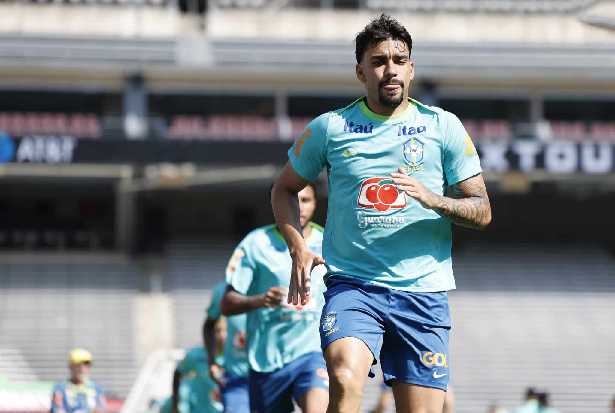 Lucas Paquetá em treino do Brasil