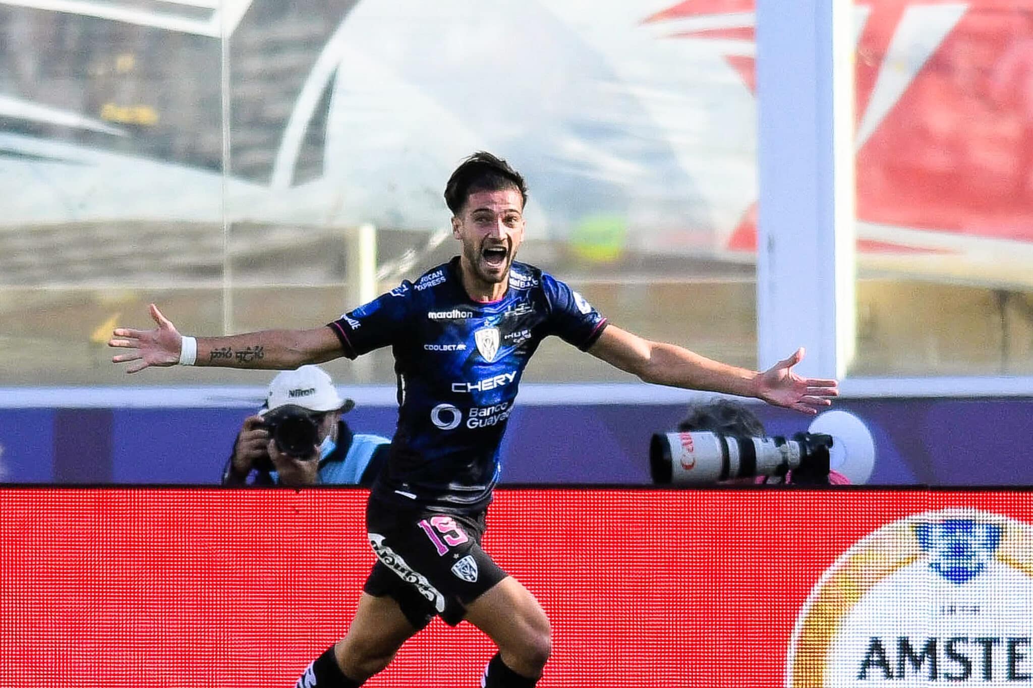 SP - Sao Paulo - 01/10/2022 - COPA SUL-AMERICANA 2022, INDEPENDIENTE DEL VALLE X SAO PAULO - Lautaro Diaz jogador do Independiente del Valle comemora seu gol durante partida contra o Sao Paulo no estadio Mario Kempes pelo campeonato Copa Sul-Americana 2022. Foto: Fotobairesarg/AGIF