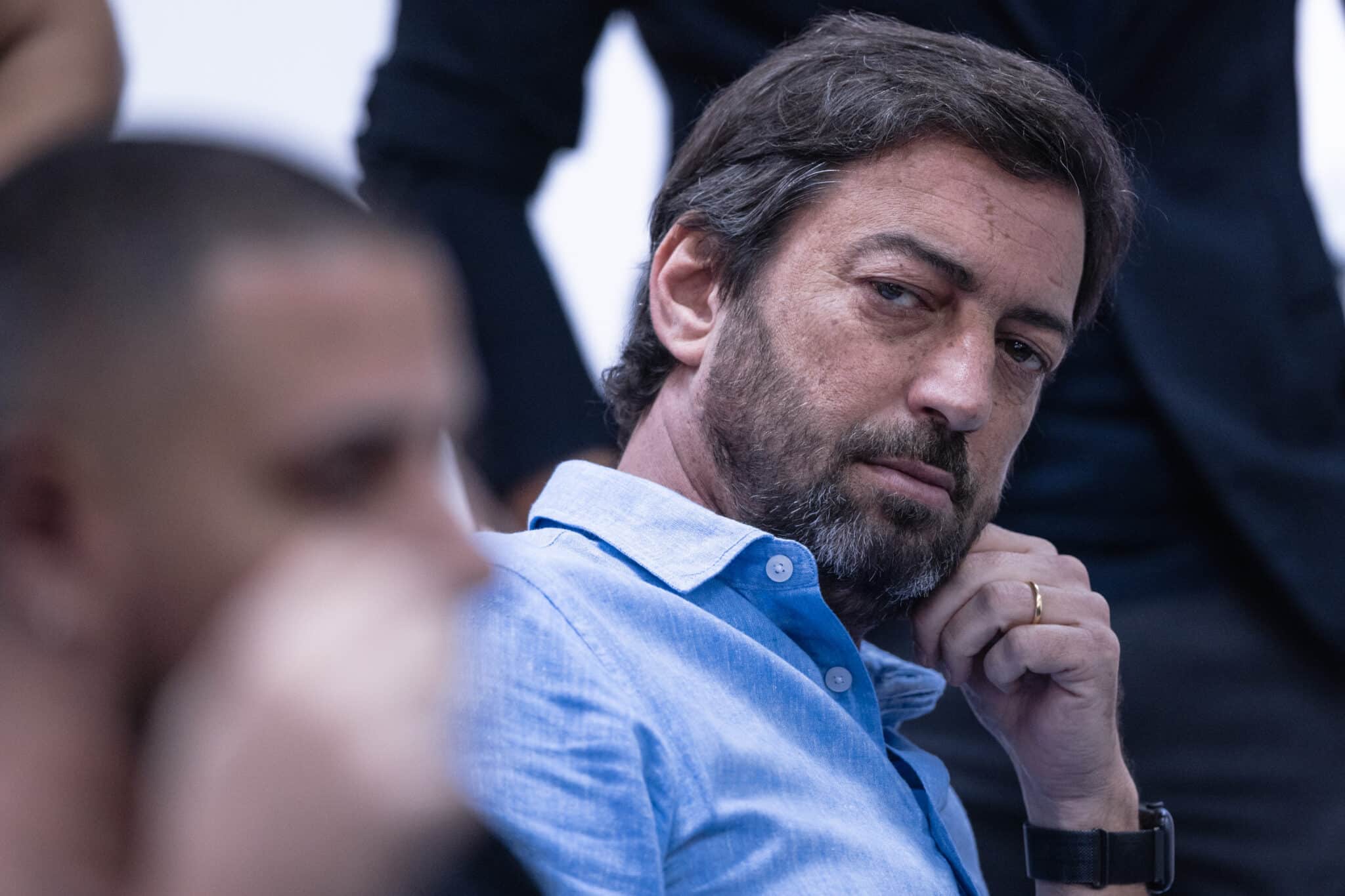 SP - SAO PAULO - 05/05/2023 - CORINTHIANS, APRESENTACAO [TAG2] - Duilio Monteiro Alves presidente do Corinthians, durante apresentacao do novo tecnico do Corinthians Vanderlei Luxemburgo, no CT Joaquim Grava, zona leste da cidade de Sao Paulo, nesta sexta-feira (05) Foto: Ettore Chiereguini/AGIF