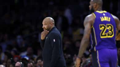 LeBron James e Darvin Ham no Lakers