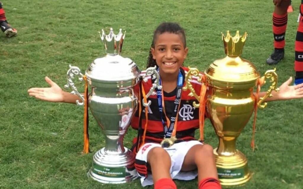 Kevyn Wallace, novo jogador do Palmeiras, comemora título pelo Flamengo